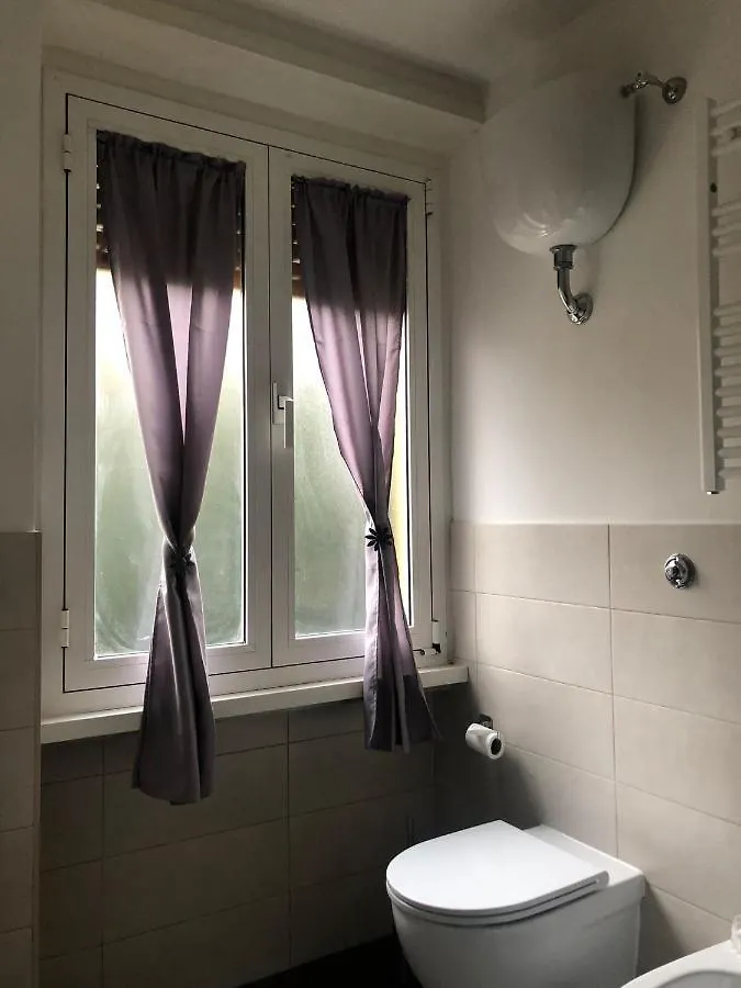 Flower Inn Marconi Roma Bed & Breakfast Rome